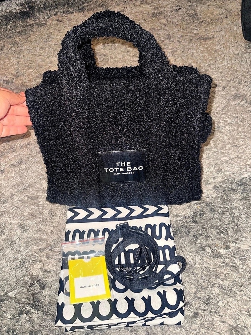 Marc Jacobs The Teddy Medium Tote Bag Black